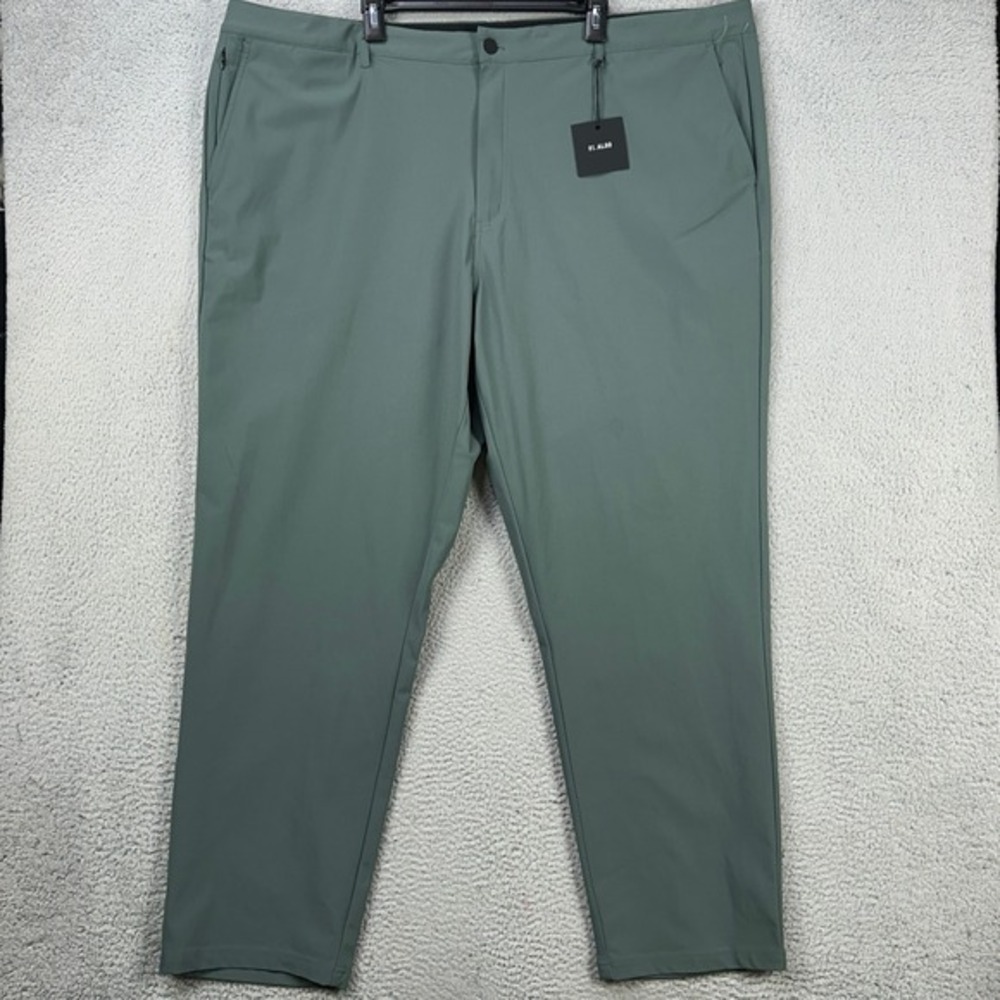 Classic Men's Sage Chinos